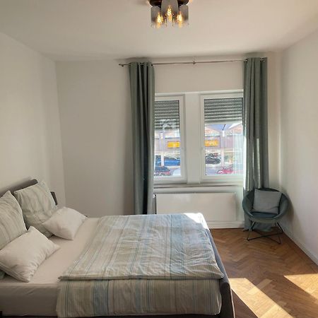 Grosse Wohnung In Westend Munich Luaran gambar